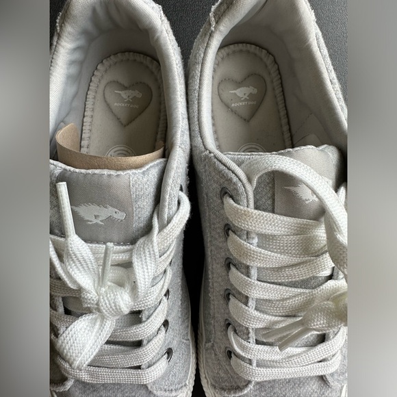 ‼️$10 - Rocket Dog Cheery Grey Sneaker Size 11 - Picture 9 of 11
